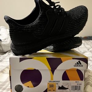 Ultraboost 2.0 triple black New With box